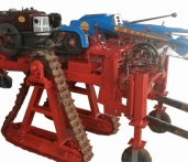 大姜收獲機(jī)